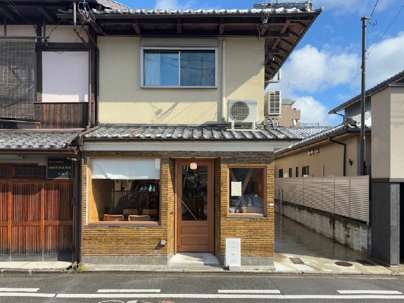 一楼咖啡馆，二楼自己住，有点太舒服了